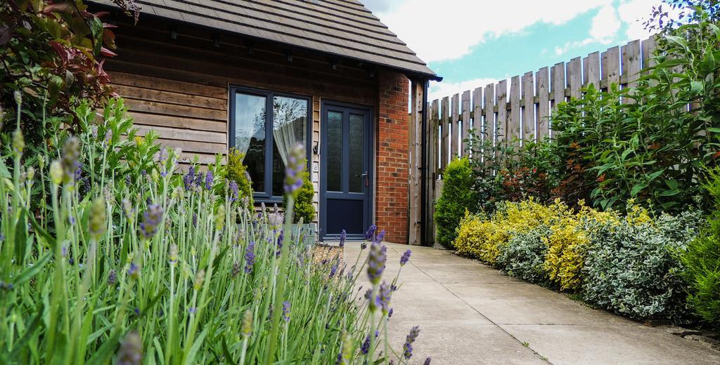 Elm Tree Farm Accommodation Milton Keynes Extérieur photo